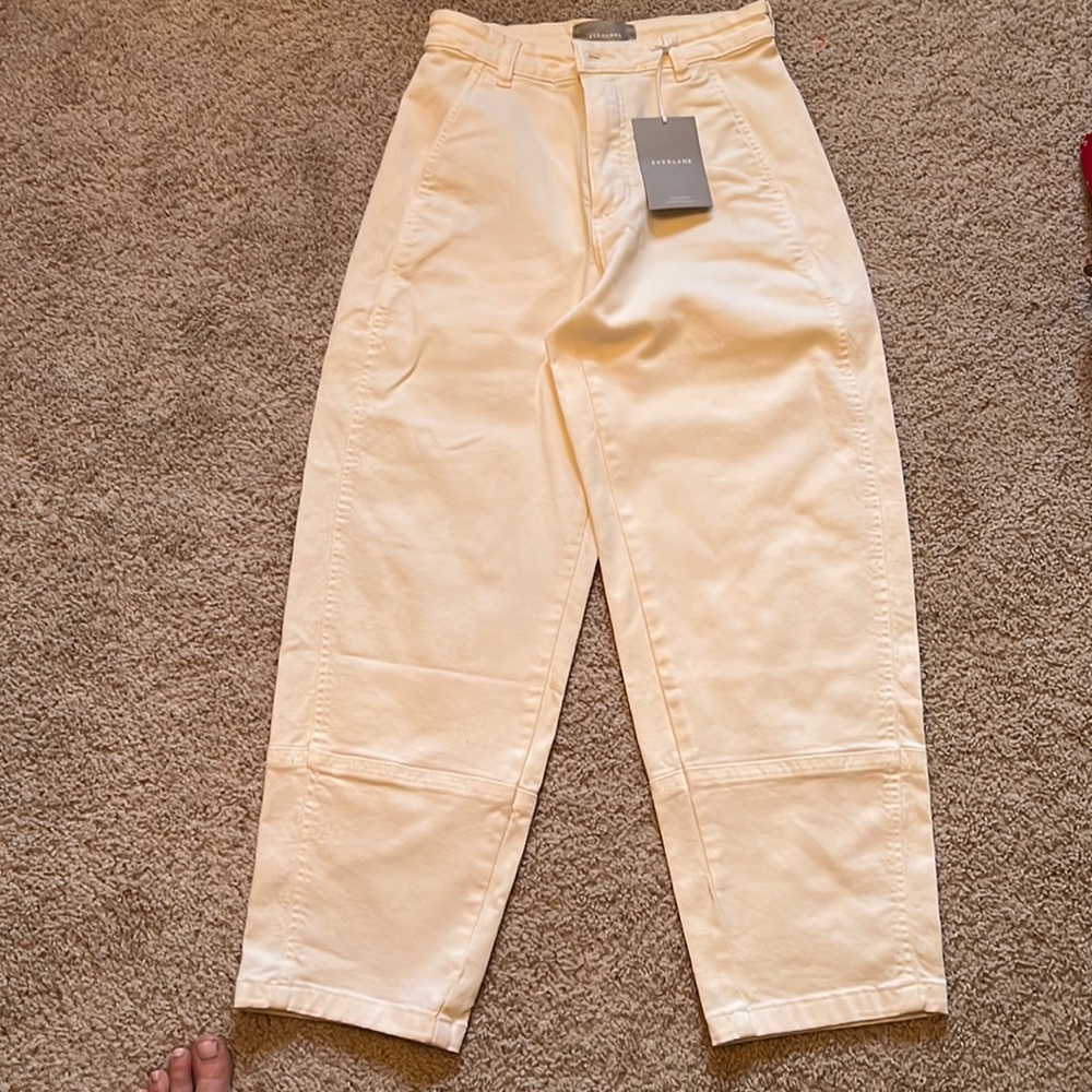 Everlane Utility Barrel Pant Size 2 Inseam 26 cream color NWT